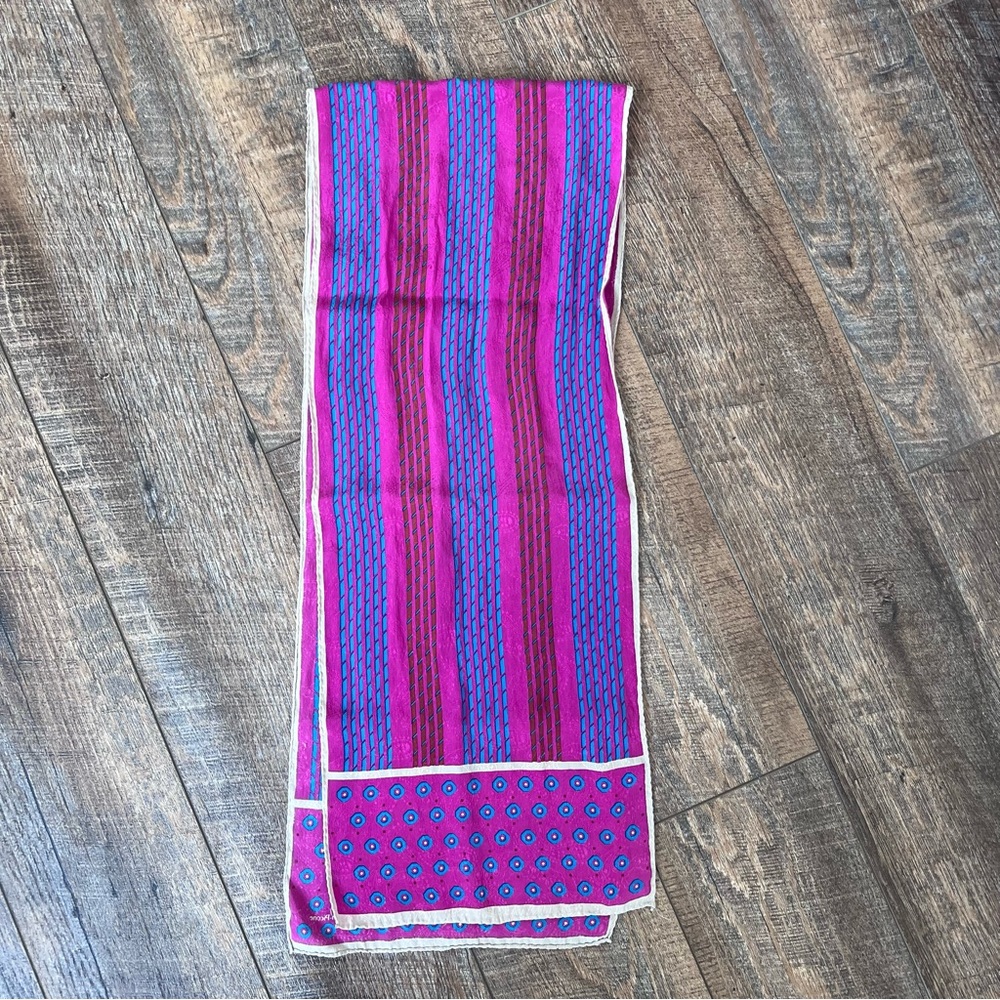 Evan Picone scarf